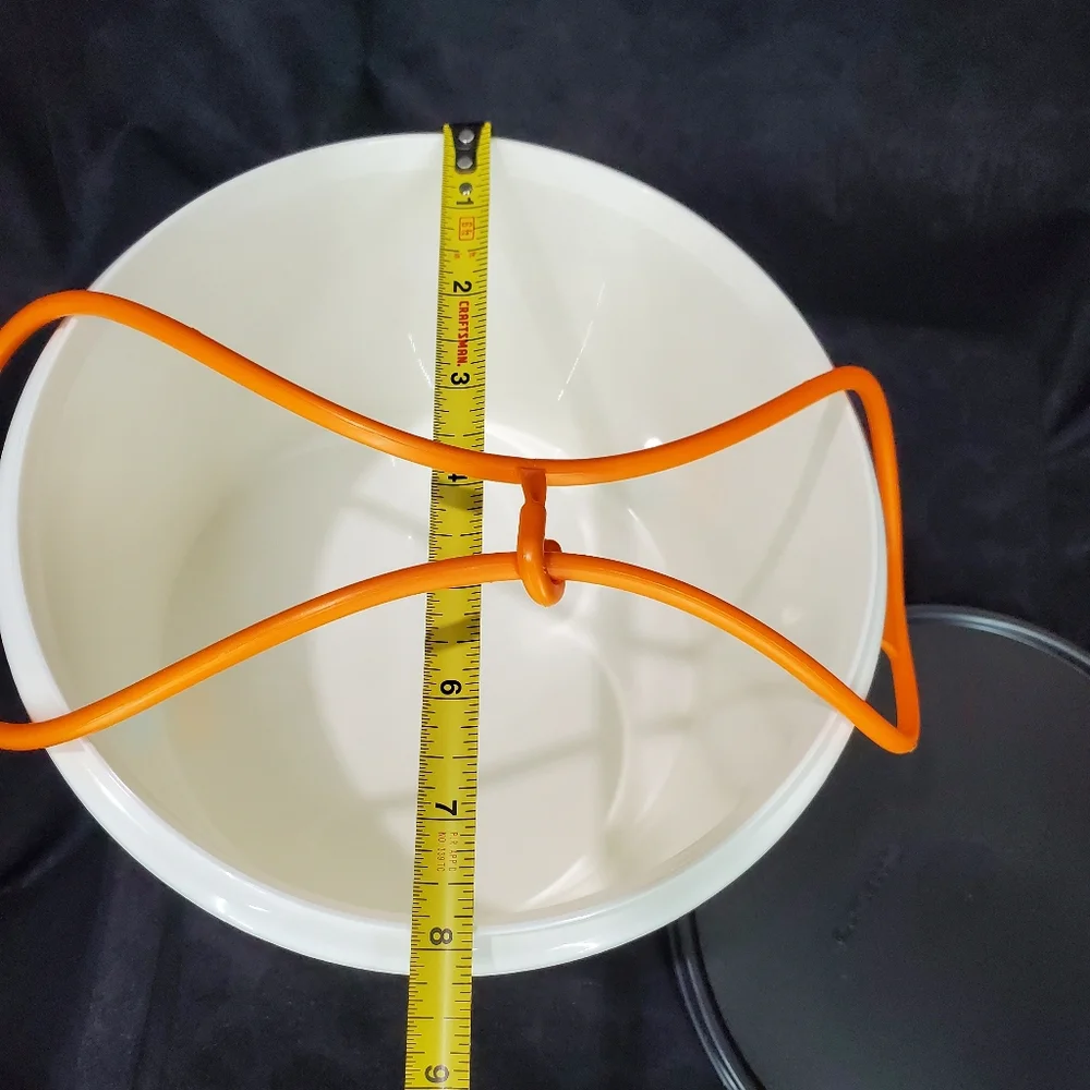 Tupperware Halloween Canister Handle Trick or Treat Bucket 14 Cup 266K-1 Monster - Picture 6 of 9